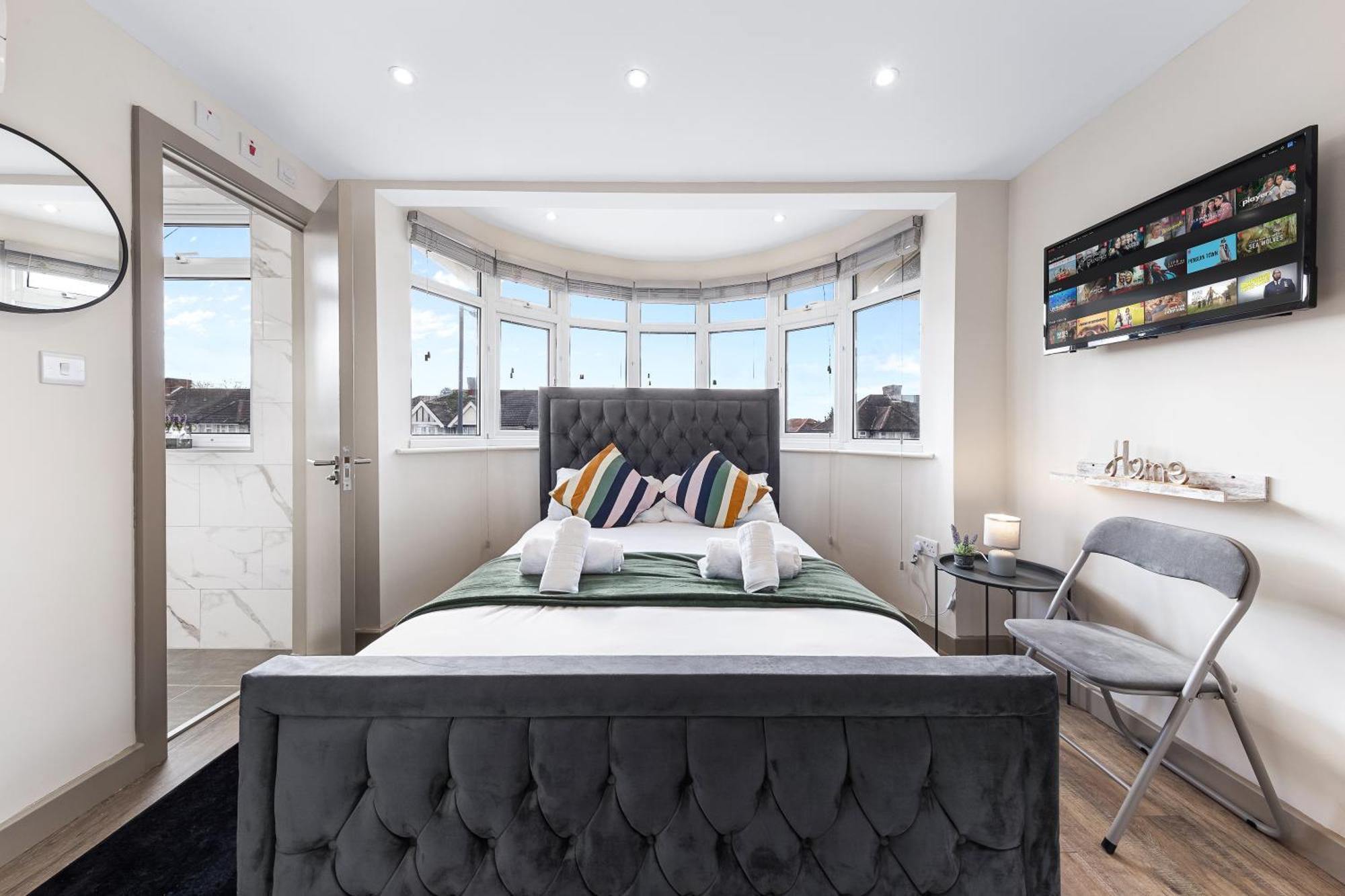 Serviced Ensuite Modern Studio - Sleeps 2 - Near Wembley Stadium - Good Transport Link To Central London - Harrow Ha3 Hatch End Kültér fotó