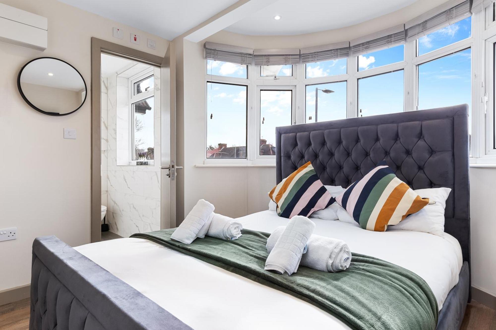 Serviced Ensuite Modern Studio - Sleeps 2 - Near Wembley Stadium - Good Transport Link To Central London - Harrow Ha3 Hatch End Kültér fotó